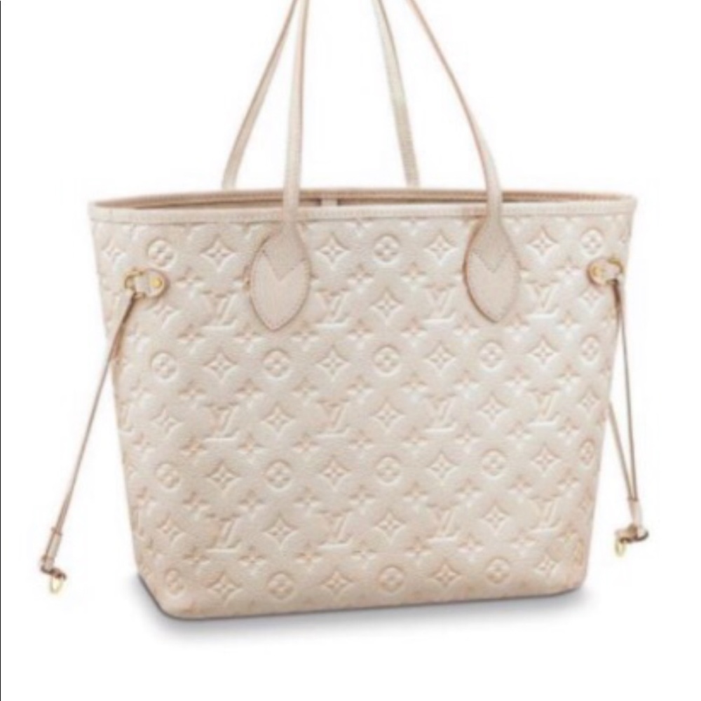 STARDUST NEVERFULL COMING!